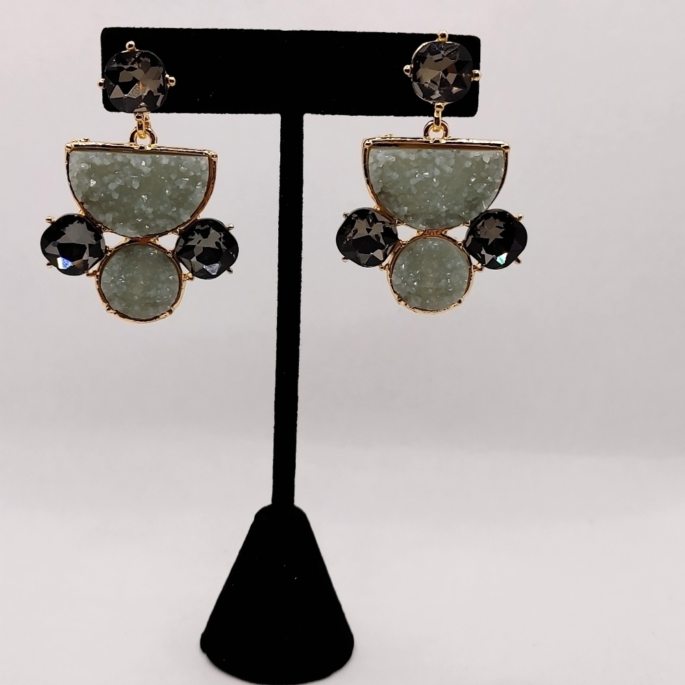 GREY DRUZY STATEMENT DROP EARRINGS NWT